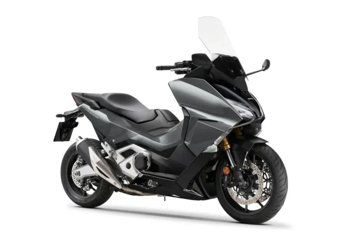 HONDA FORZA 750 - Imagen 5