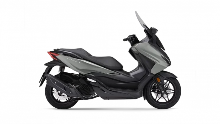 HONDA FORZA 125 - Imagen 1