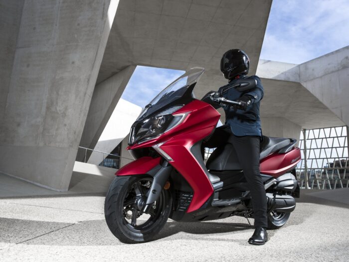 KYMCO SUPER DINK 300 TCS - Imagen 2