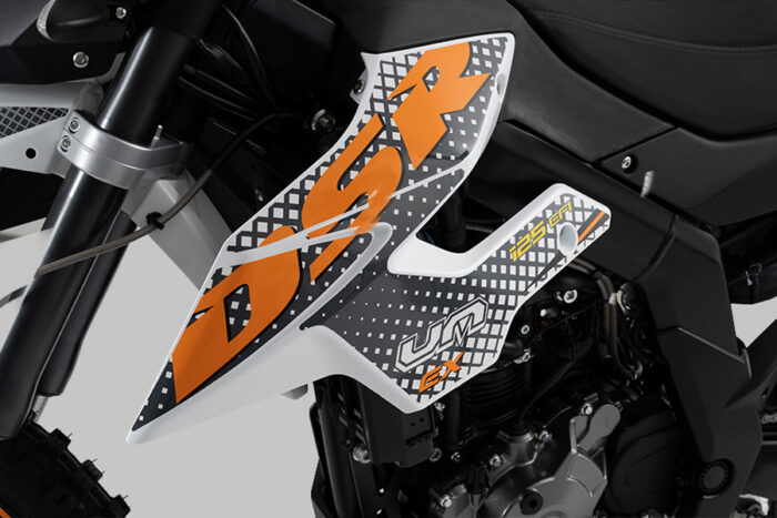 UM DSR EX 125 - Imagen 3